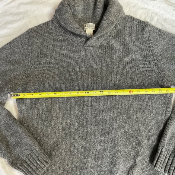 Men’s Medium Cowl Neck 100% Shetland Wool Sweater in Heather Grey by L.L.Bean - Picture 5 of 9